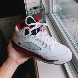 Air Jordan Fire Red 5s